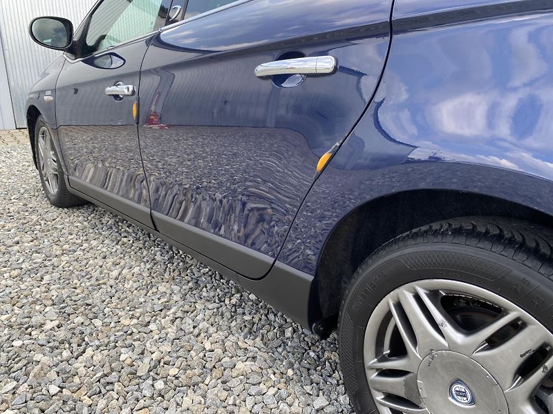 Lancia Delta 2.0JTD 165PS SPORT NAVI SERVIS - fotka 33 z 169