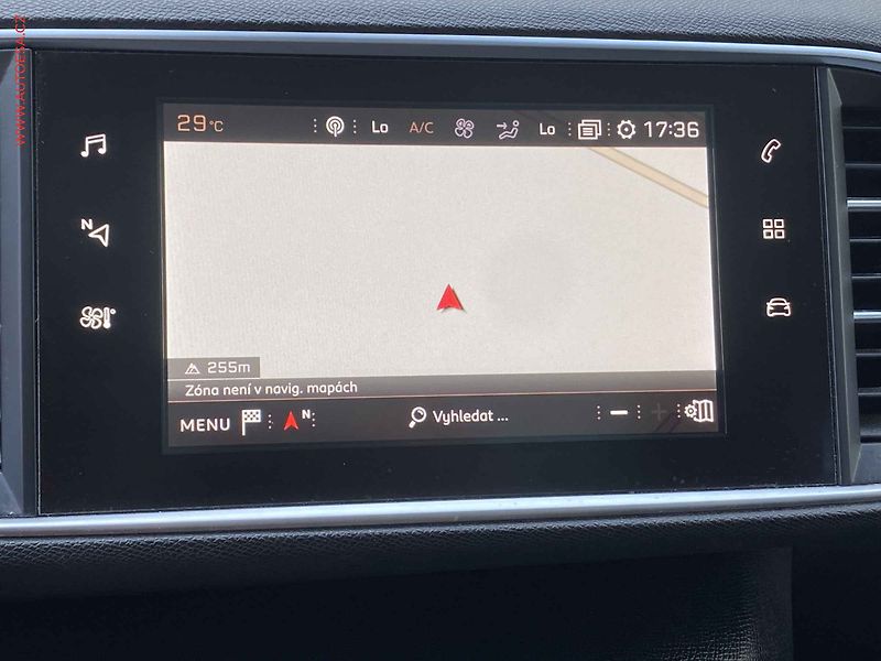 Peugeot 308 (2018) 1.5 HDi, Allure, panor, navi - fotka 17 z 18