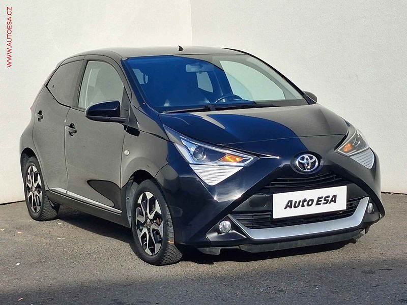 Toyota Aygo (2019) 1.0VVT-i, ČR, X-play, AT - fotografie inzerátu