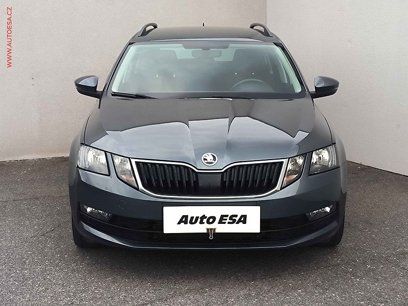 Škoda Octavia (2018) 1.6 TDi, Clever, navi, TZ - fotka 2 z 21