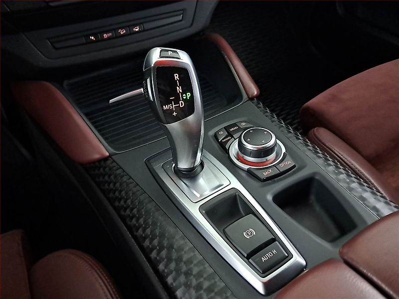 BMW X6 (2010) xDrive30d, 4X4, Automat, Kůže - fotka 13 z 20