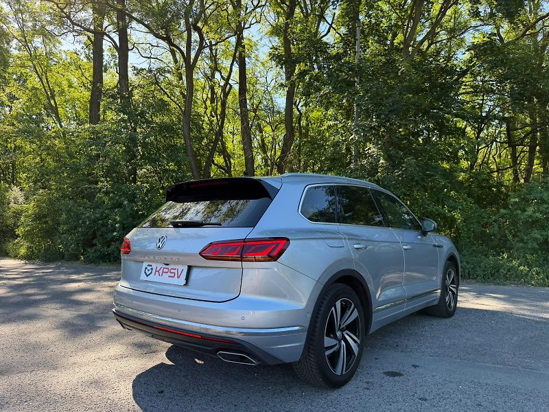 Volkswagen Touareg (2018) - fotka 6 z 28