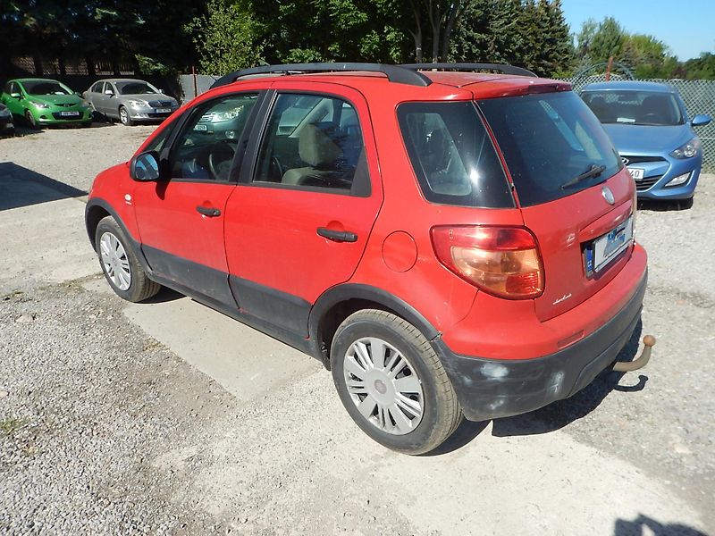 Fiat Sedici 1.6 16V 4x4 - fotka 8 z 22