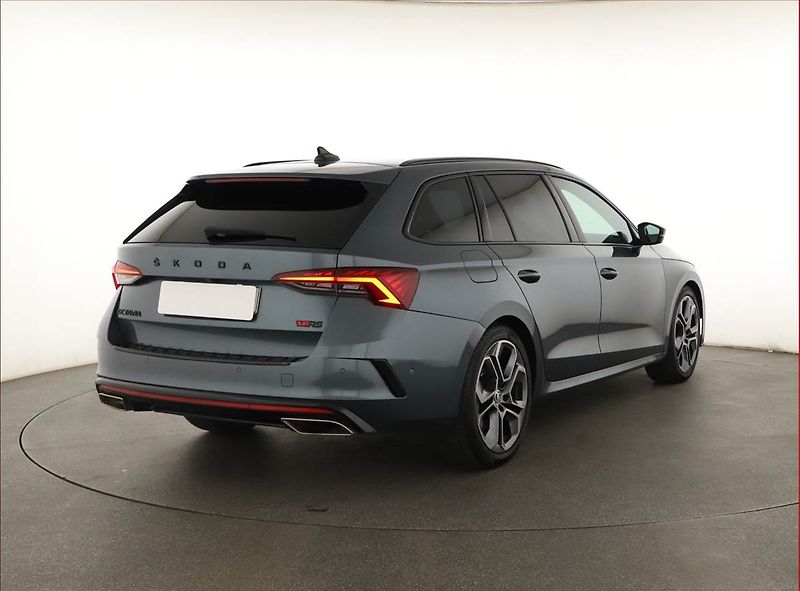 Škoda Octavia (2021) RS 2.0 TSI - fotka 5 z 19