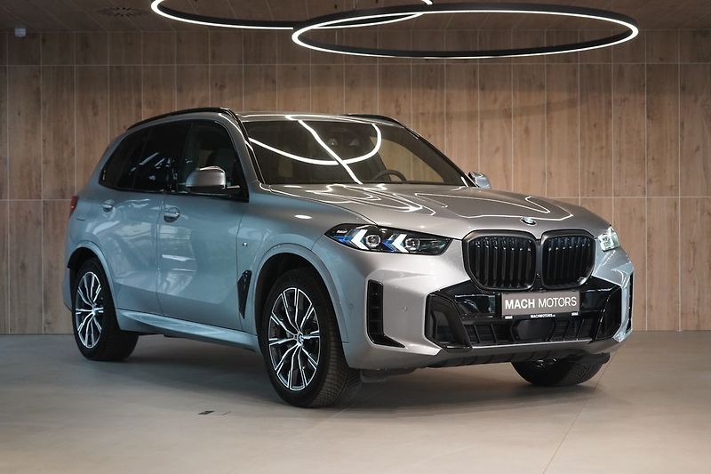 BMW X5 30d xDrive, Ventilace, Tažné - fotka 5 z 49