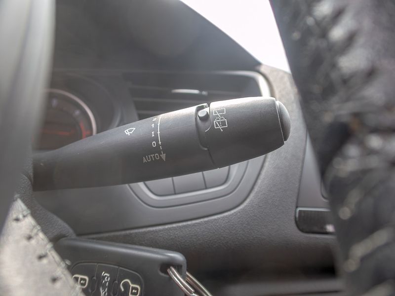 Citroën C5 (2008) 2.0HDI 100KW – PO SERVISU - fotka 19 z 41