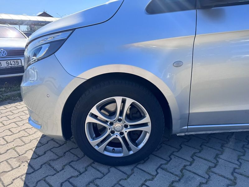 Mercedes-Benz Vito (2016) 2,2 140 KW 119 BLUETEC XL 4X4 - fotka 14 z 47