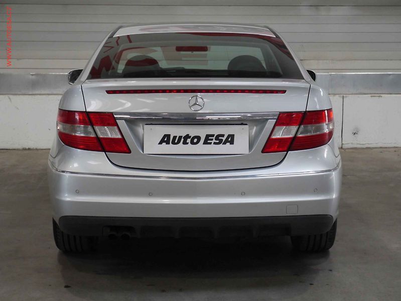 Mercedes-Benz CLC (2010) 1.6 i, ČR, AT, xenon, AC - fotka 5 z 17
