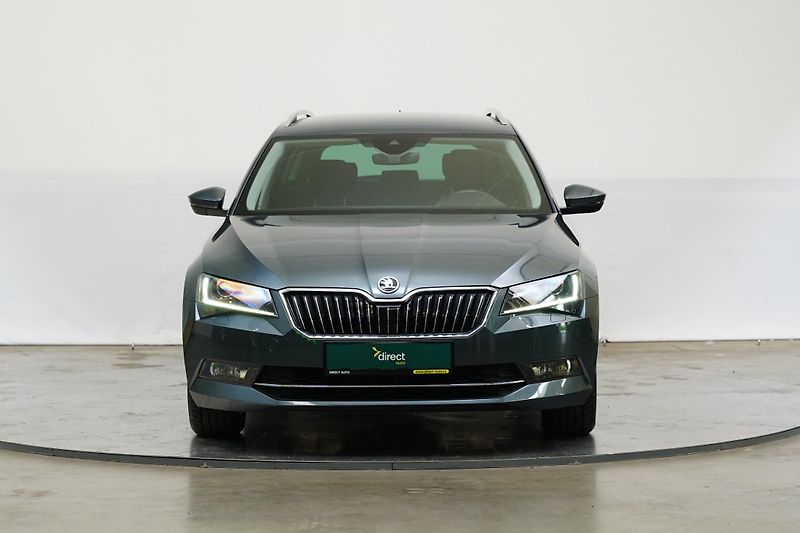 Škoda Superb - fotka 4 z 27