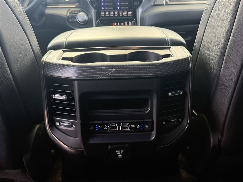 Dodge RAM 5,7 LIMITED Rough Country - fotka 18 z 22