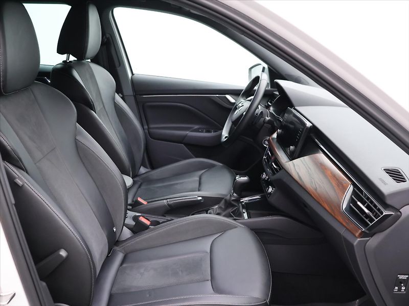 Škoda Kamiq 1,5 TSI 110kW DSG Scoutline CZ - fotka 13 z 38