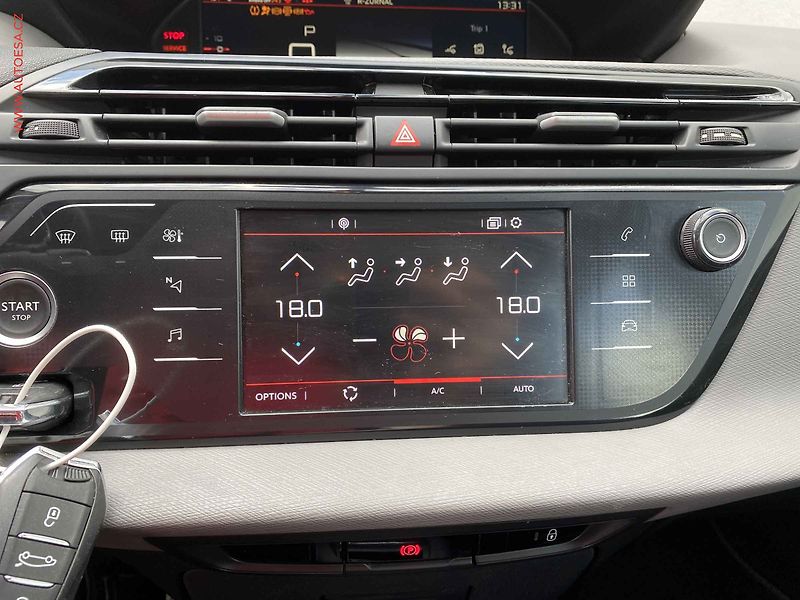 Citroën C4 SpaceTourer (2019) 1.5 HDi, AT, navi, kamera - fotka 16 z 19