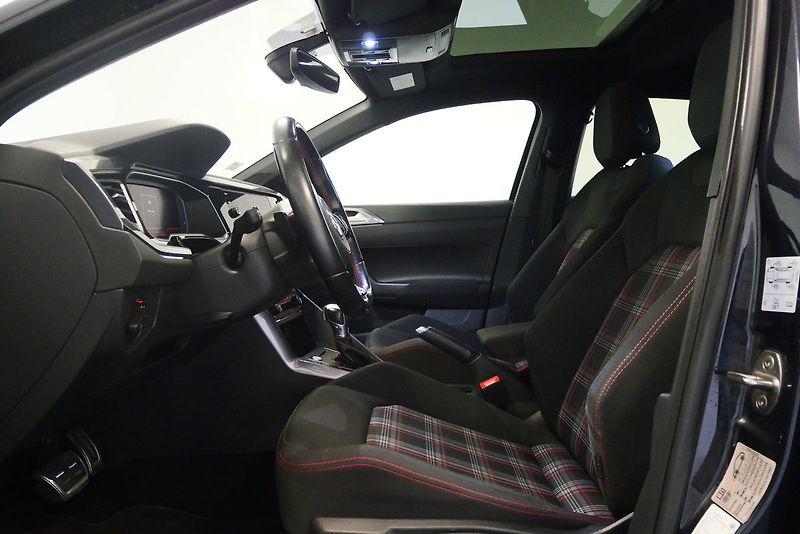Volkswagen Polo - fotka 11 z 24
