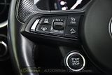 Alfa Romeo Stelvio 2.2D VELOCE Q4 H&K PANOR TAŽNÉ - náhled 29