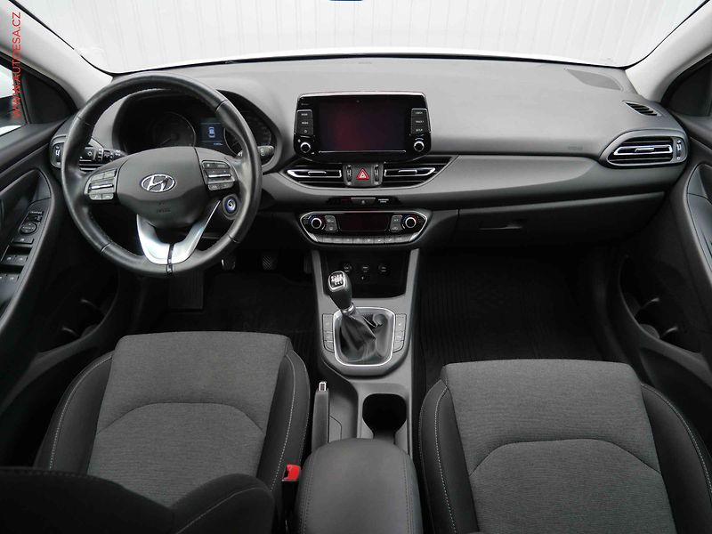 Hyundai i30 (2021) 1.5i, 1.maj,ČR, Smart - fotka 8 z 23