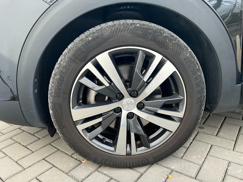 Peugeot 3008 (2021) 1.6 Plug-In-hybrid! ALLURE! - fotka 39 z 40