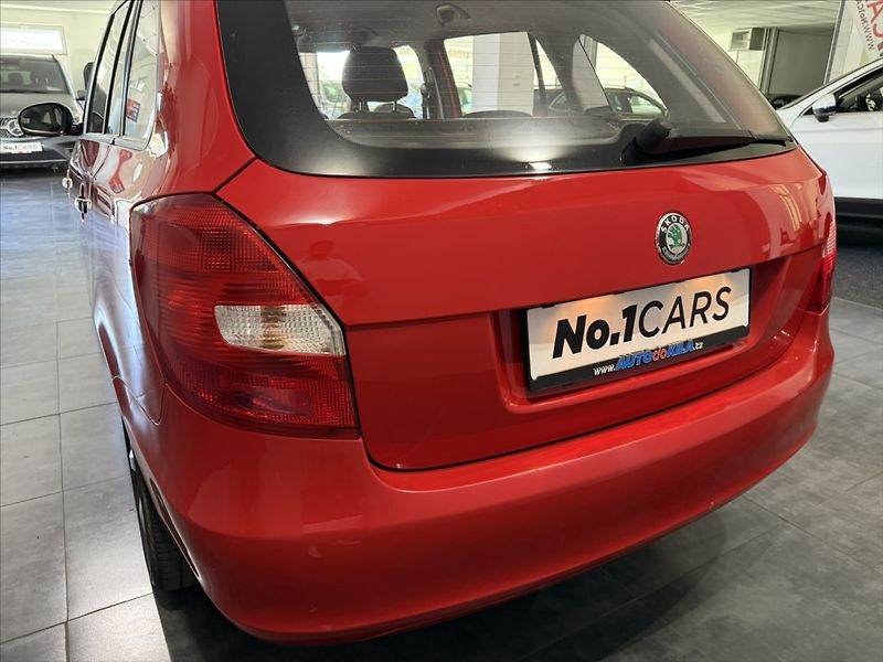 Škoda Fabia 1,2   i ALU KOLA STK 05/2028 - fotka 17 z 19