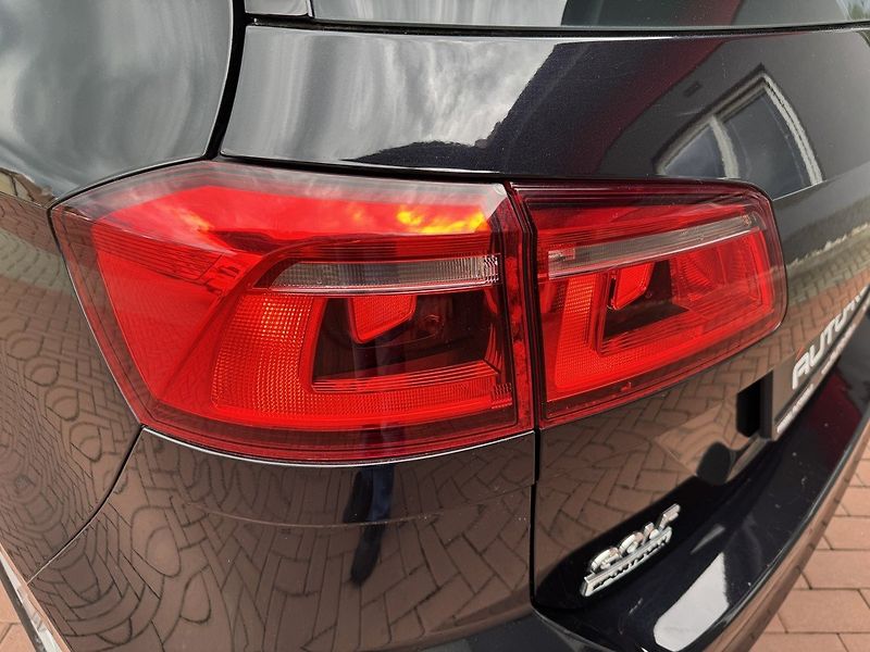 Volkswagen Golf Sportsvan (2015) 1.4TSi 92kW Xenony Navi - fotka 42 z 48