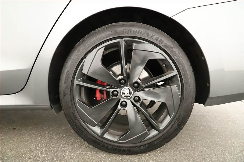 Škoda Octavia (2021) RS 2.0 TDI 4x4 - fotka 18 z 18