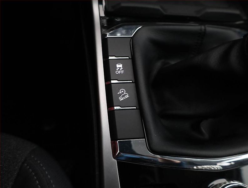 SsangYong Korando (2021) 1.5 T-GDI, 4X4, ČR,1.maj - fotka 16 z 21