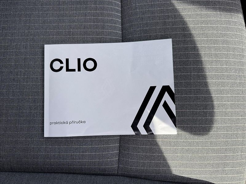 Renault Clio 1,0 ECO-G 100 Techno - fotka 23 z 24