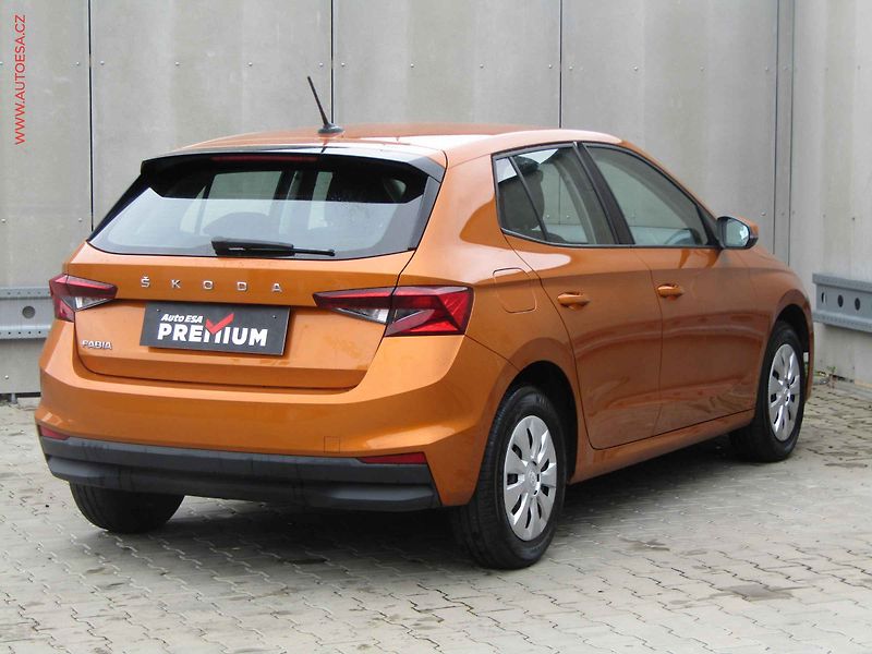 Škoda Fabia (2023) 1.0 MPi, 1.maj,ČR, LED, AC - fotka 4 z 20