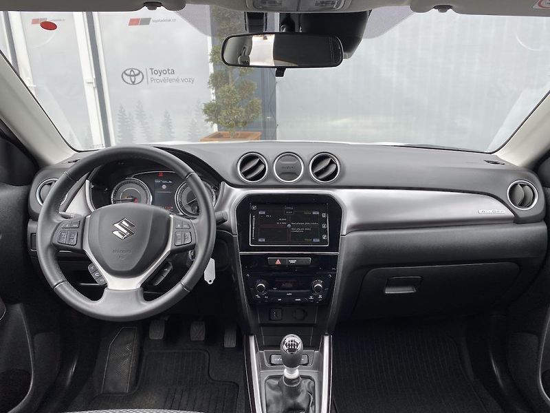 Suzuki Vitara 1.4iJet, Premium, 4x4, DPH - fotka 12 z 31