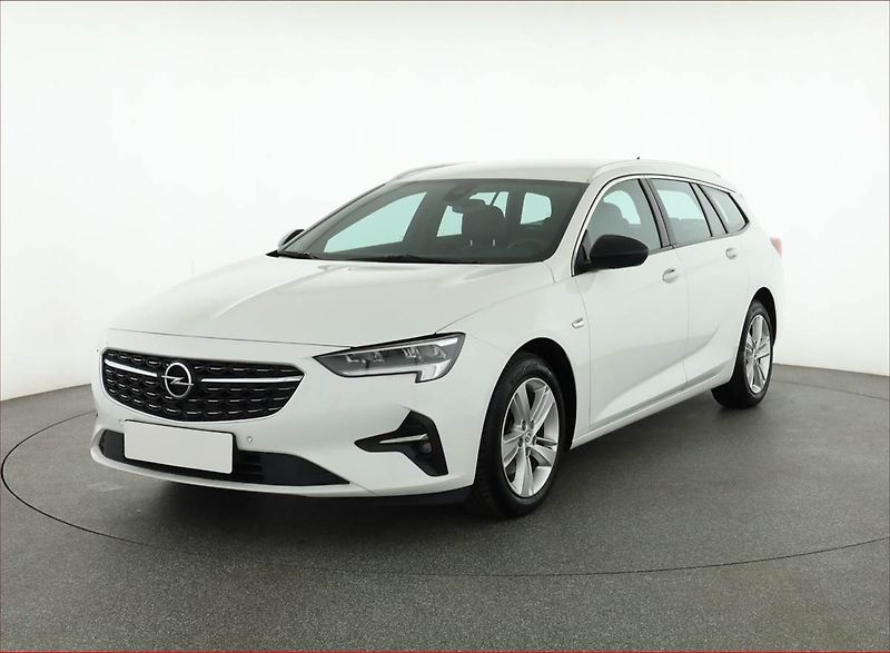Opel Insignia (2021) 1.5 CDTI, Serv.kniha, Tempomat - fotka 2 z 19