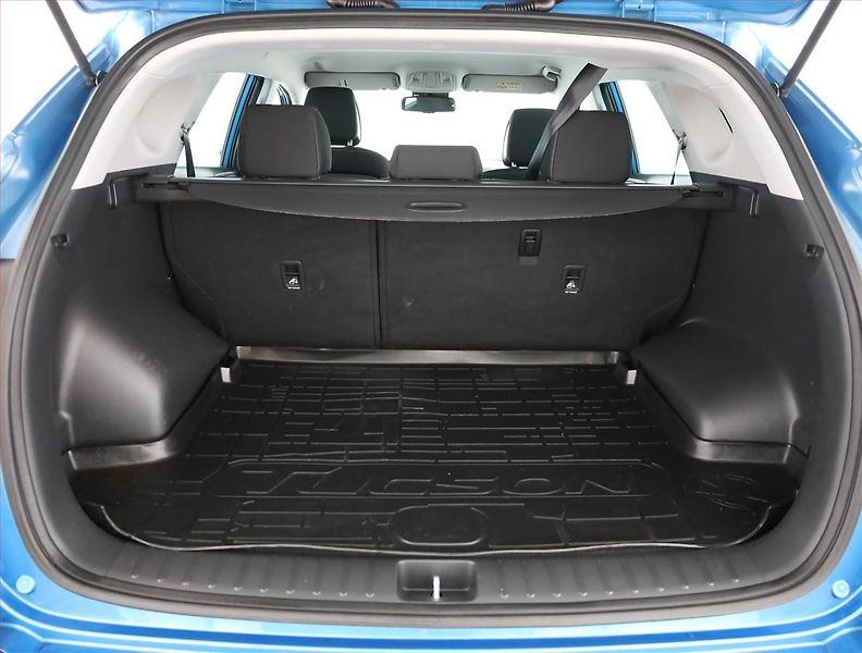 Hyundai Tucson (2018) 1.6 T-GDI, Serv.kniha, Navi - fotka 15 z 16
