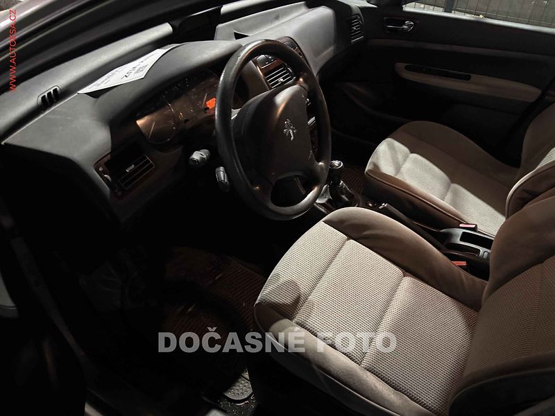 Peugeot 307 (2006) 1.6 16 V, tažné - fotka 3 z 3
