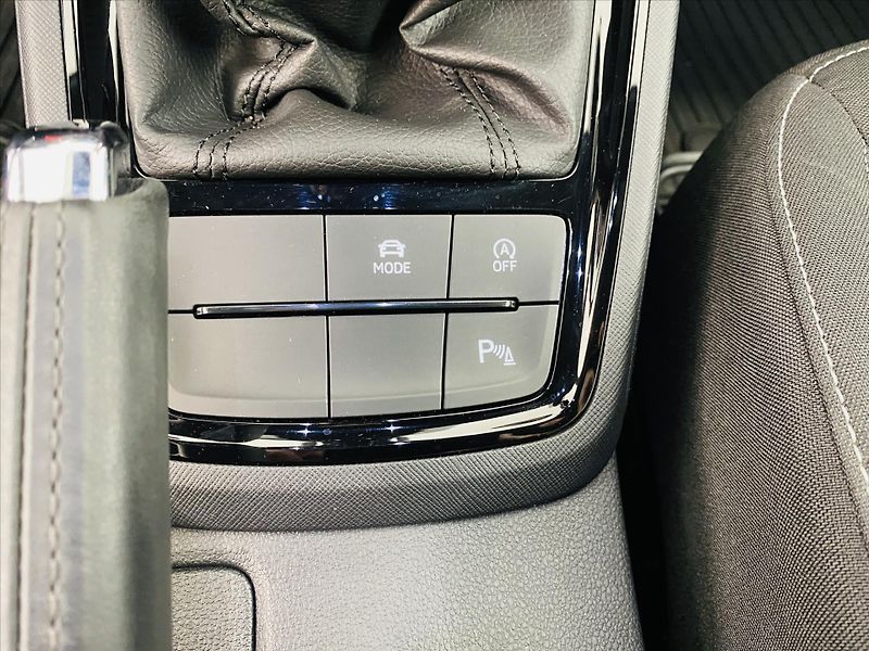 Škoda Scala 1,0 TSI 85kW DSG Selection - fotka 18 z 28