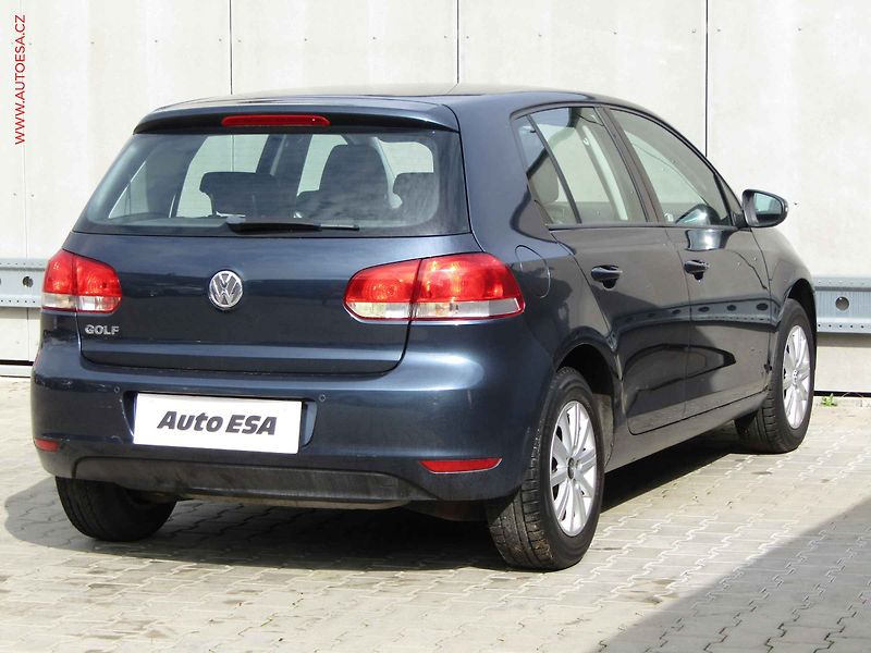 Volkswagen Golf (2012) 1.2 TSi, ČR, autoAC, temp - fotka 4 z 16