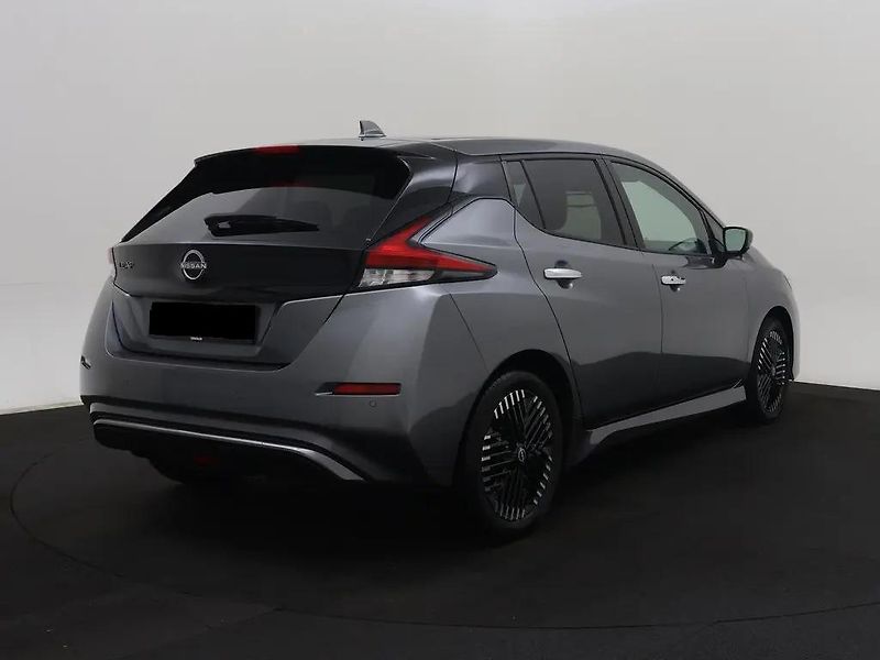 Nissan Leaf 110kW Tepelko 15'000km 1.Maj - fotka 2 z 11