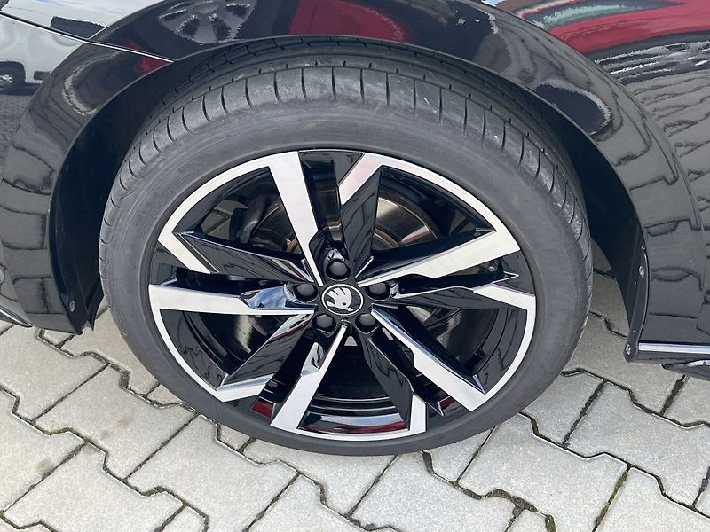 Škoda Scala Monte Carlo 1.5 TSI 110 kW - fotka 11 z 35