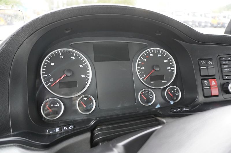 MAN TGS (2016) 26.360 6x4 BB / 160 tho. km - fotka 19 z 24