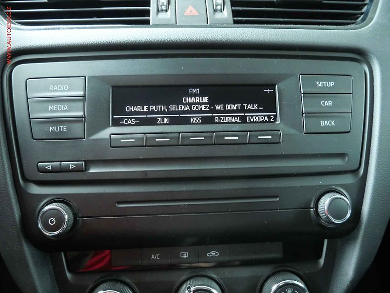 Škoda Octavia (2014) 1.6 TDi, 2.maj,ČR, Active, AC - fotka 15 z 16