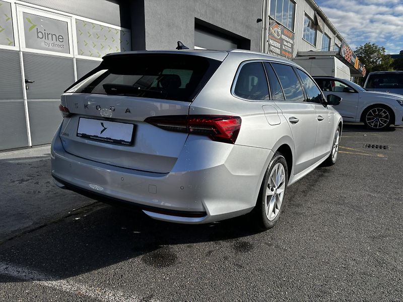 Škoda Octavia (2025)  Combi Top Selection 1.5 TSI - fotka 4 z 12