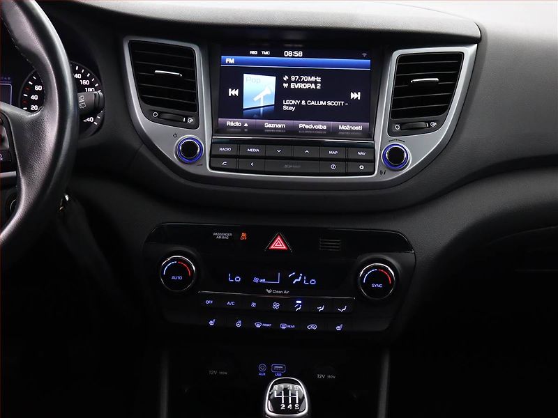 Hyundai Tucson (2017) 1.7 CRDi, Tempomat - fotka 10 z 18