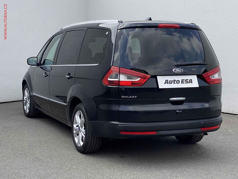 Ford Galaxy (2012) 2.2 TDCi, AT, xenon, park - fotka 6 z 16