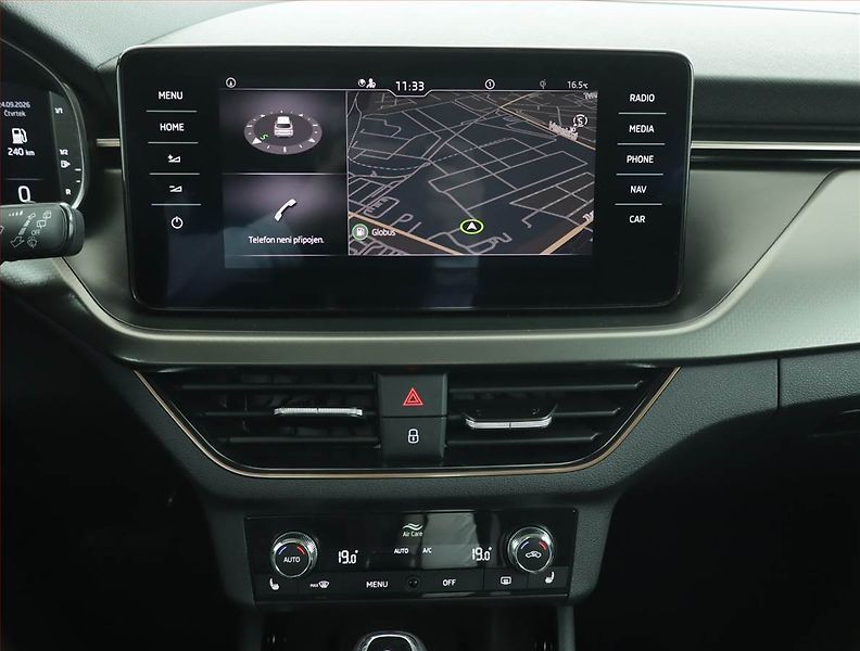 Škoda Kamiq (2023) Style 1.0 TSI - fotka 12 z 17