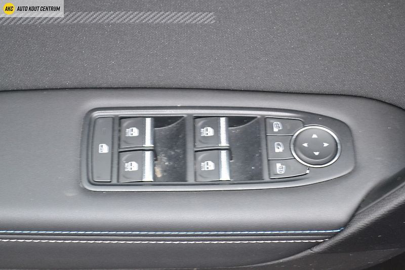 Renault Symbioz Esprit Alpine MILD HYBRID 140 - fotka 60 z 63