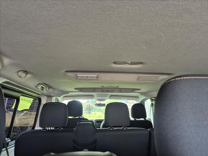Renault Trafic 1,6 DCI 9 Míst L2 Long 2xKlima - fotka 15 z 26