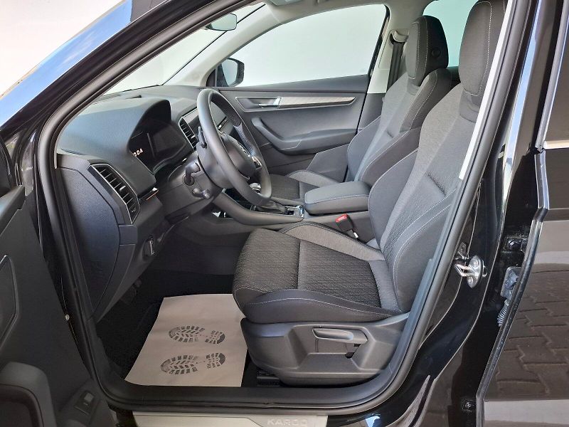Škoda Karoq (2024) TOP SELECTION TD 110/2.0 A7A 4 - fotka 10 z 30