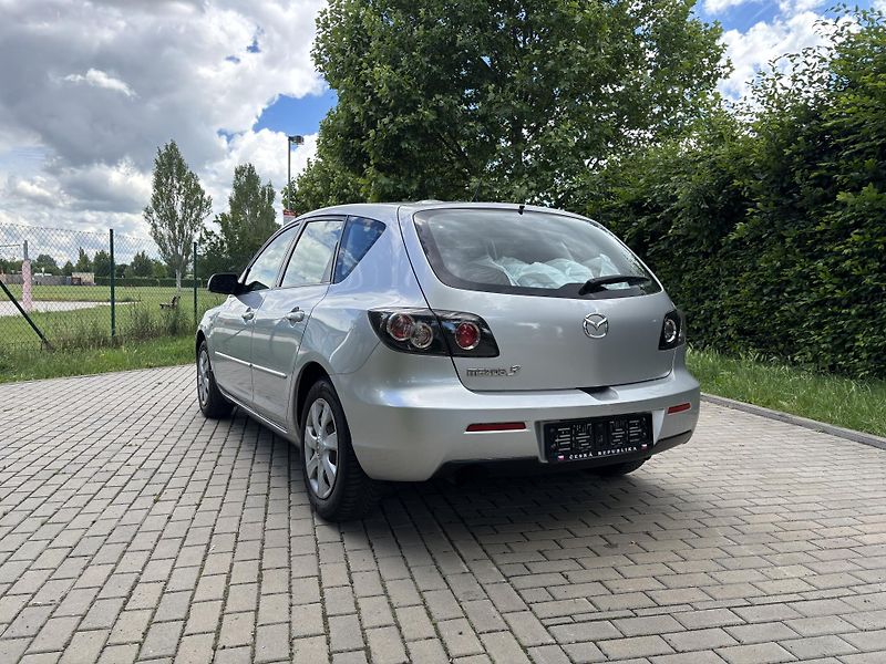Mazda 3 1.6 Active - fotka 7 z 28