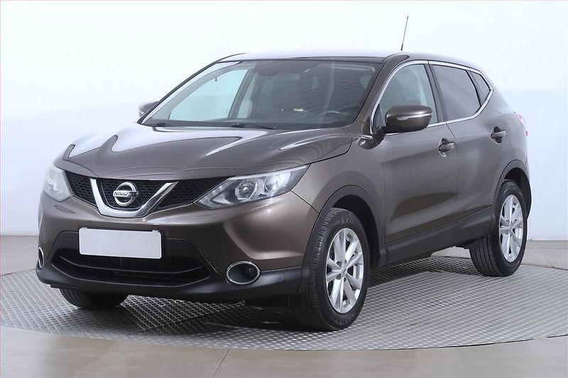 Nissan Qashqai (2014) N-Connecta 1.2 DIG-T - fotka 2 z 21