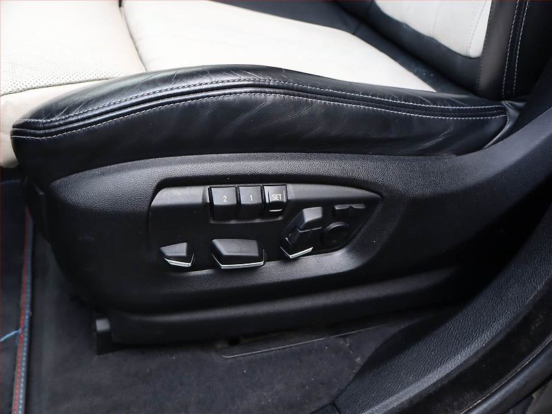 BMW X6 (2016) xDrive30d - fotka 23 z 25