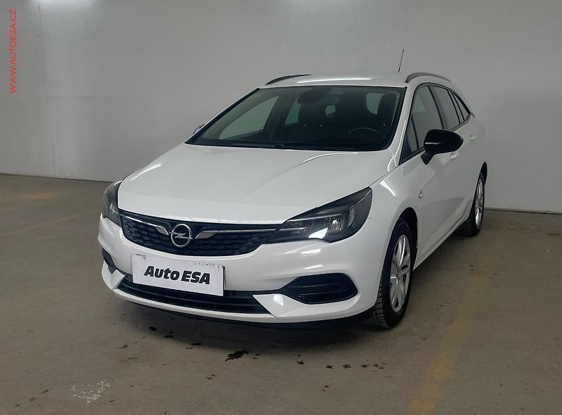 Opel Astra (2022) 1.5 CDTi, 1.maj,ČR, Edition - fotka 3 z 13