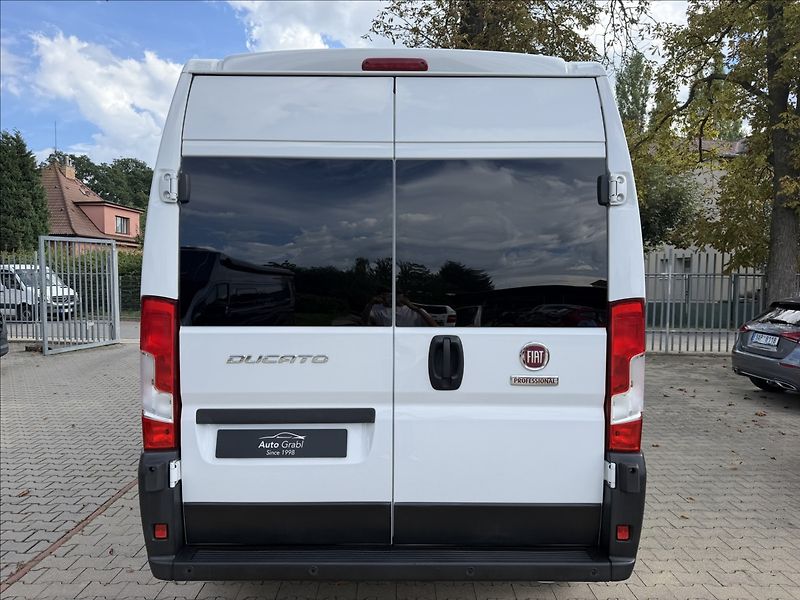 Fiat Ducato 2.3 L3H2 9 Míst - fotka 5 z 17