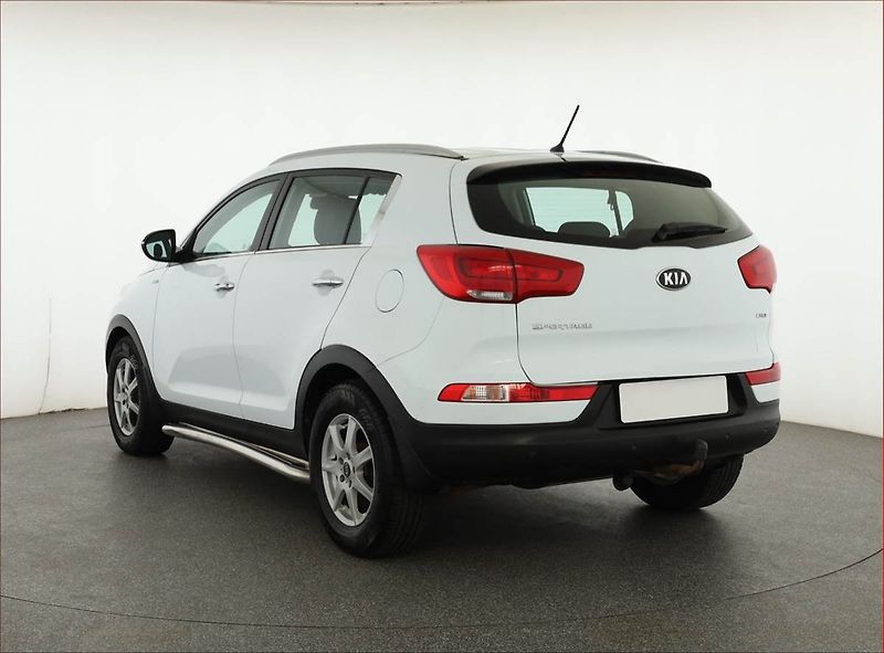 Kia Sportage (2015) 2.0 CRDi, 4X4, Automat - fotka 4 z 16
