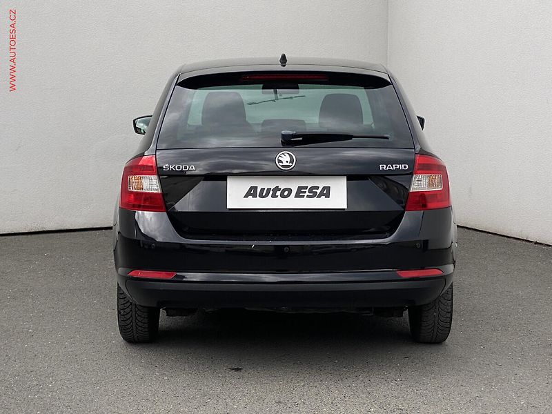Škoda Rapid (2014) 1.2 TSi, Ambition, +kola - fotka 5 z 15